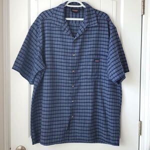 Dickies mens button down shirt,  size xl (46-48)